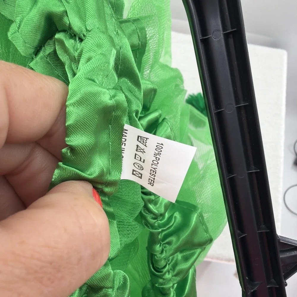 N/A green tulle